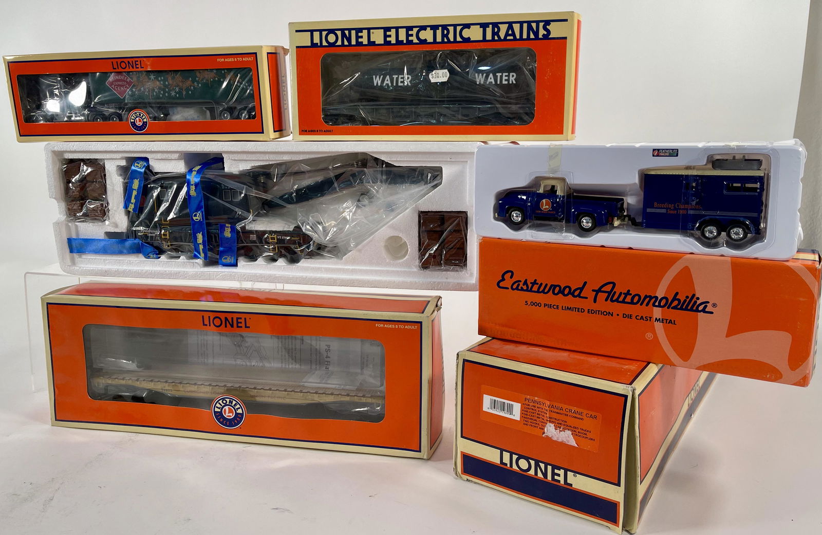 New Lionel O Gauge Assorted Five (5) Freight Cars in (1 of 7)