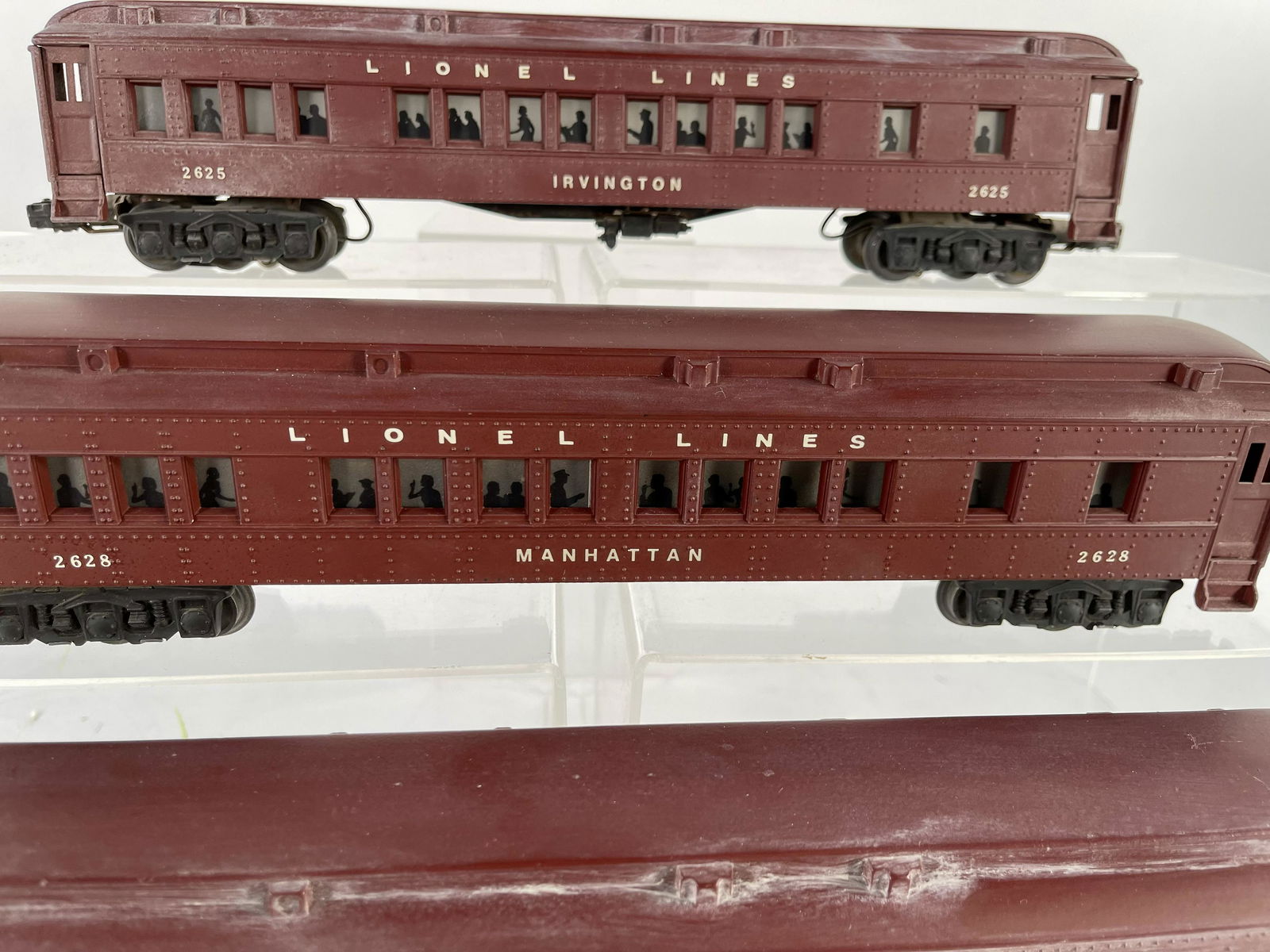 Postwar Lionel O Gauge Madison Cars 2625/2627/2628 from: Postwar Lionel O Gauge Madison Cars 2625/2627/2628 from 1950, with all 3 passenger cars repainted.