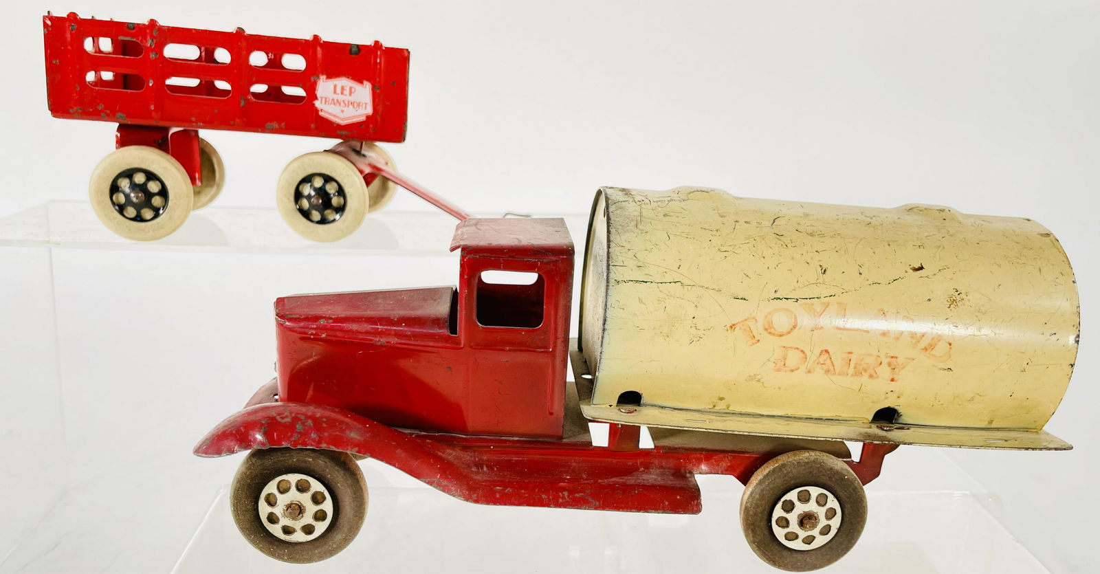 Wyandotte Toyland Dairy Tanker Truck and Red “Lee (1 of 3)