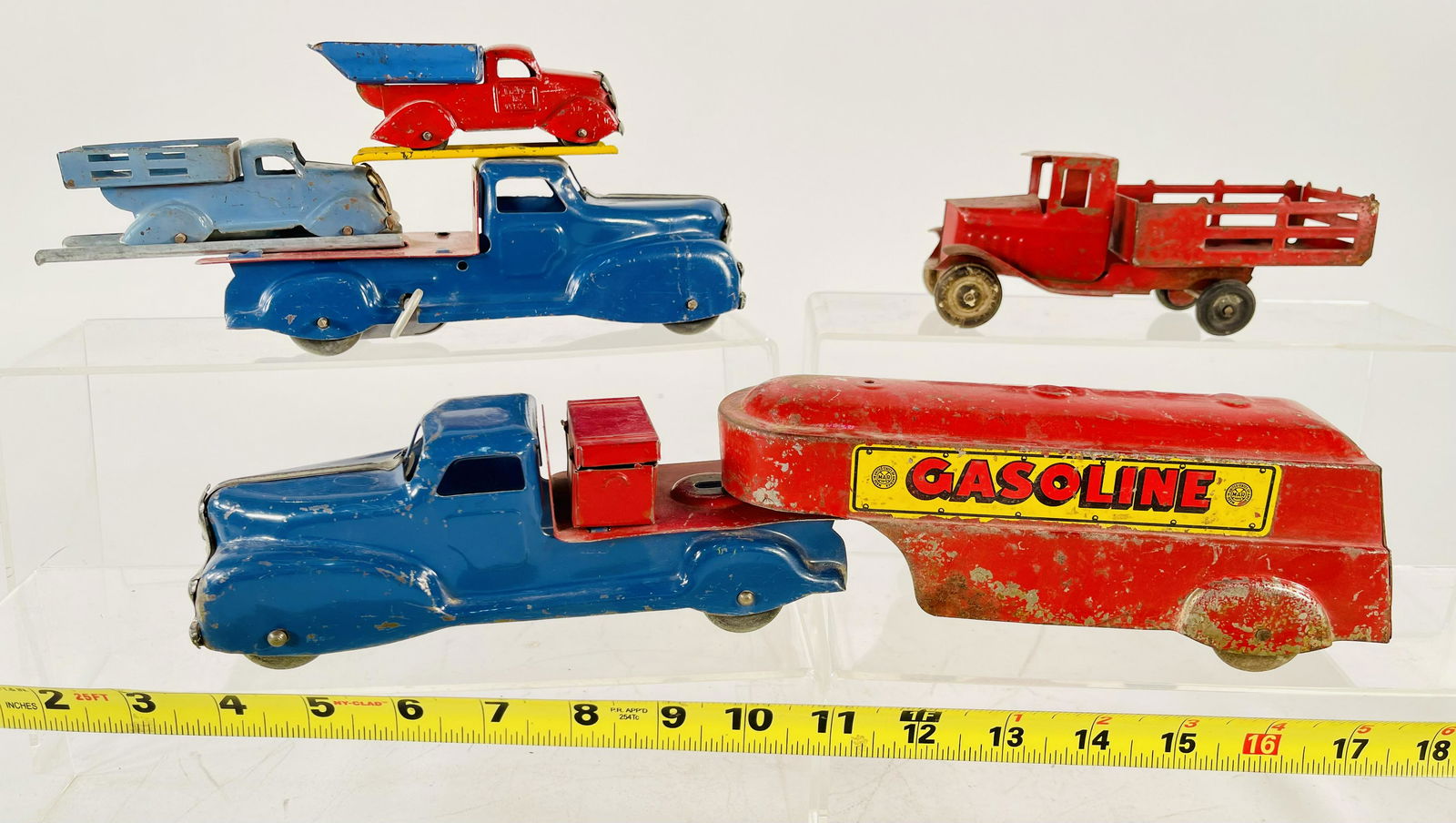 Marx Truck and Gasoline Tanker Trailer, Marx Truck (1 of 4)