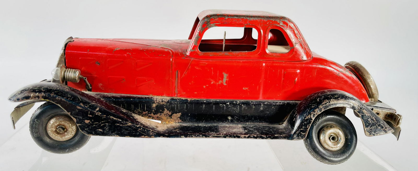 Marx Fire Chief Automobile with friction mechanism (1 of 3)