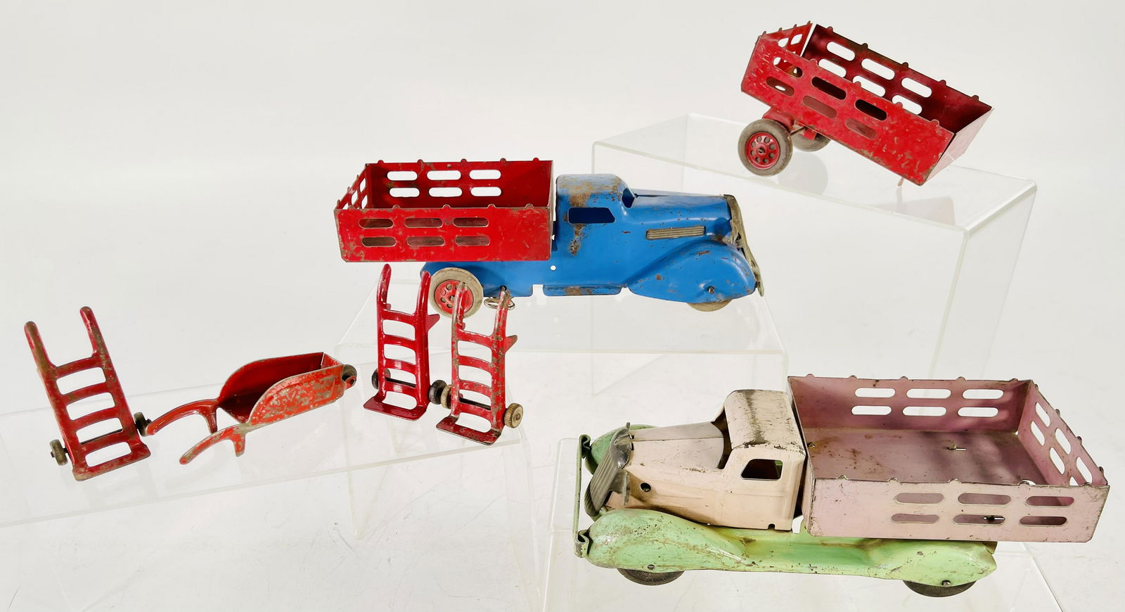 Marx Easter Truck and Marx Stake Truck/Trailer (1 of 5)