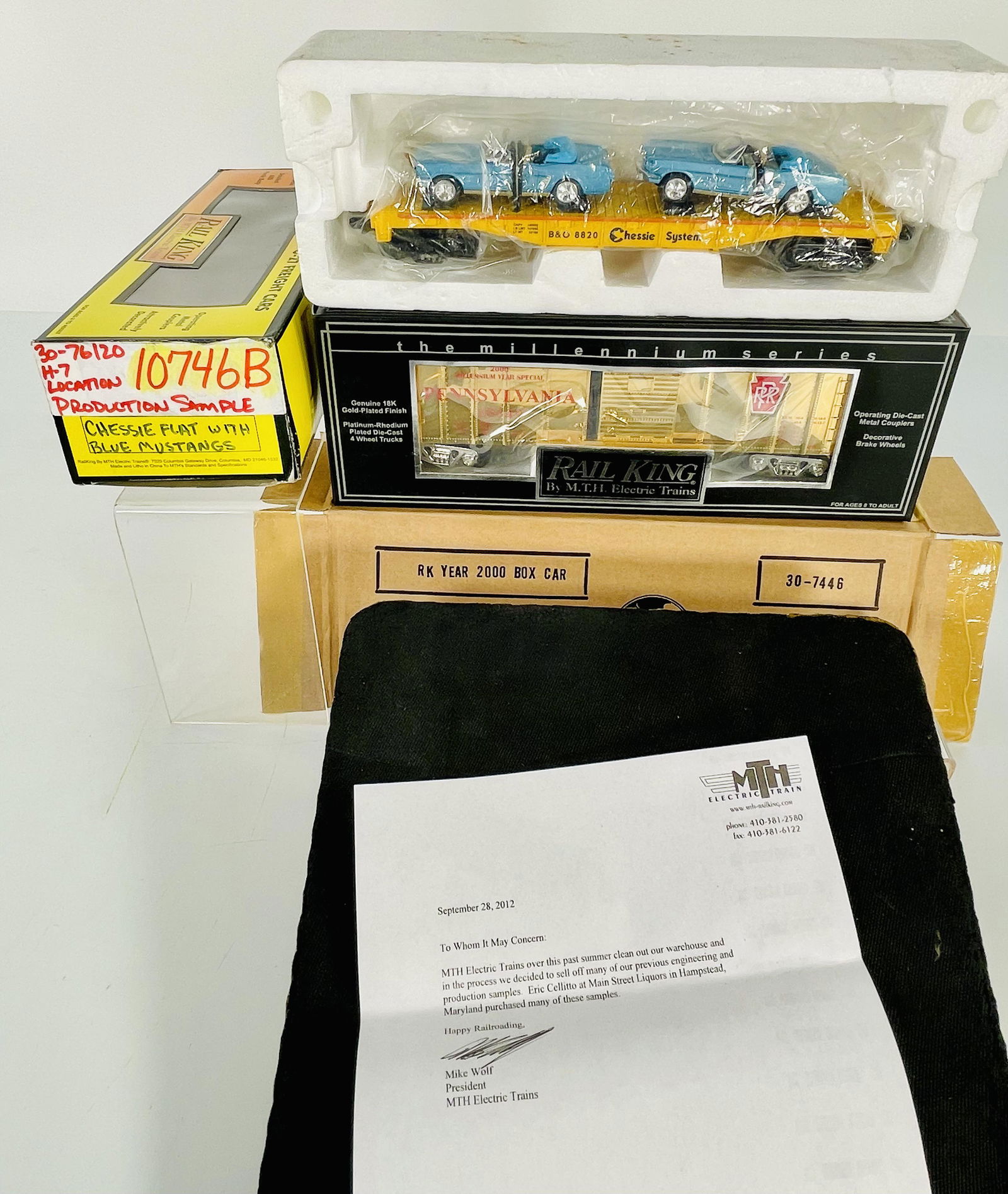 MTH RailKing O Gauge Gold Plated Pennsylvania Box Car (1 of 6)