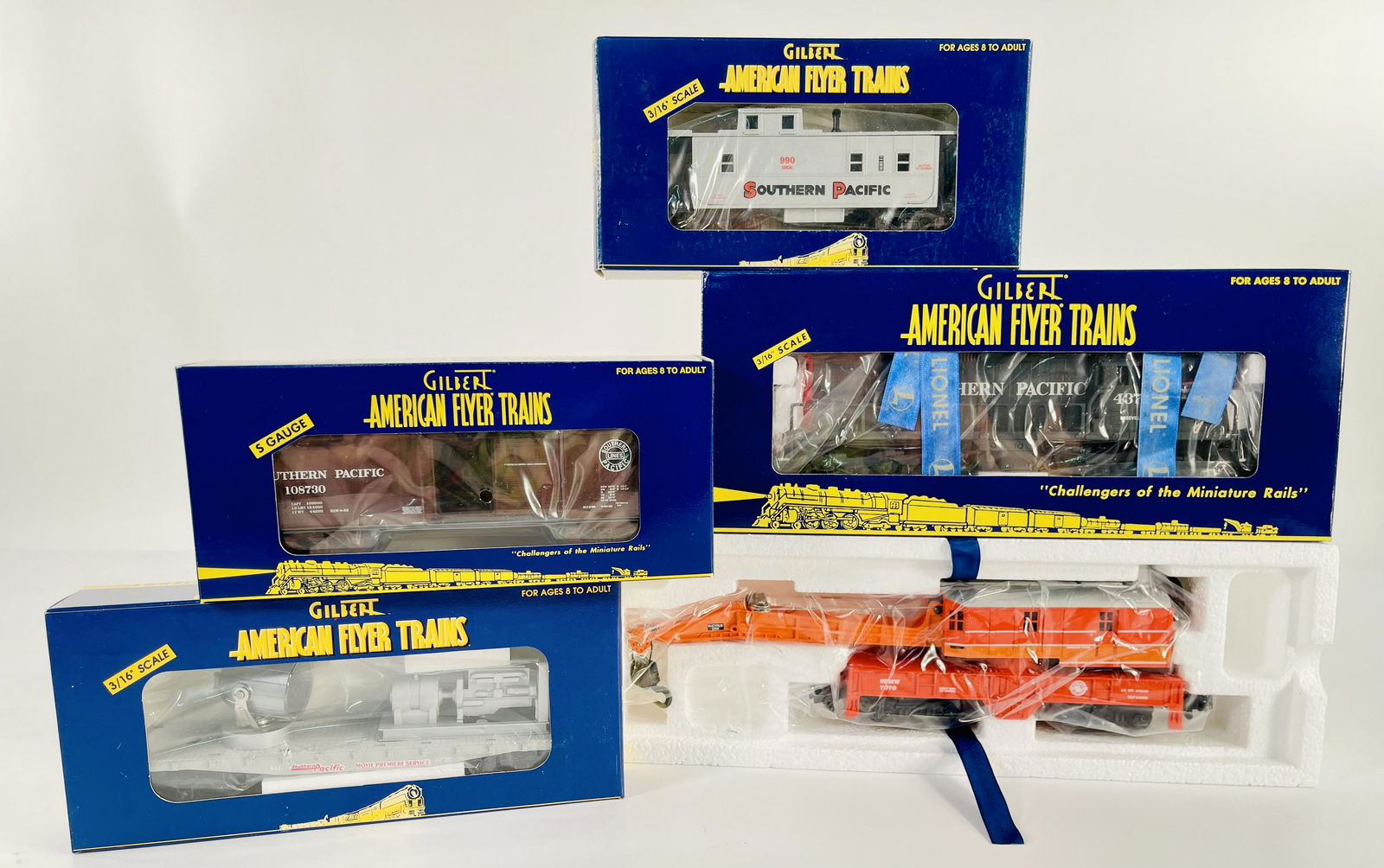American Flyer Lionel S Gauge Four (4) Assorted Freight Cars and Southern Pacific SD – 90 (1 of 8)