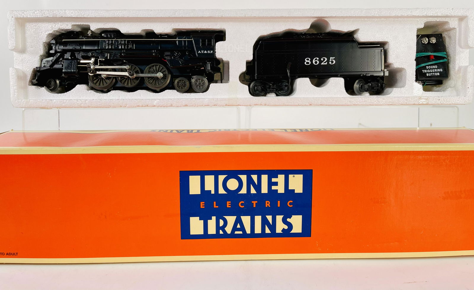 New Lionel O Gauge Santa Fe 2 – 6 – 4 Locomotive and Tender #6 – 18635: New Lionel O Gauge Santa Fe 2 – 6 – 4 Locomotive and Tender #6 – 18635, in original box and in C10 factory new condition.