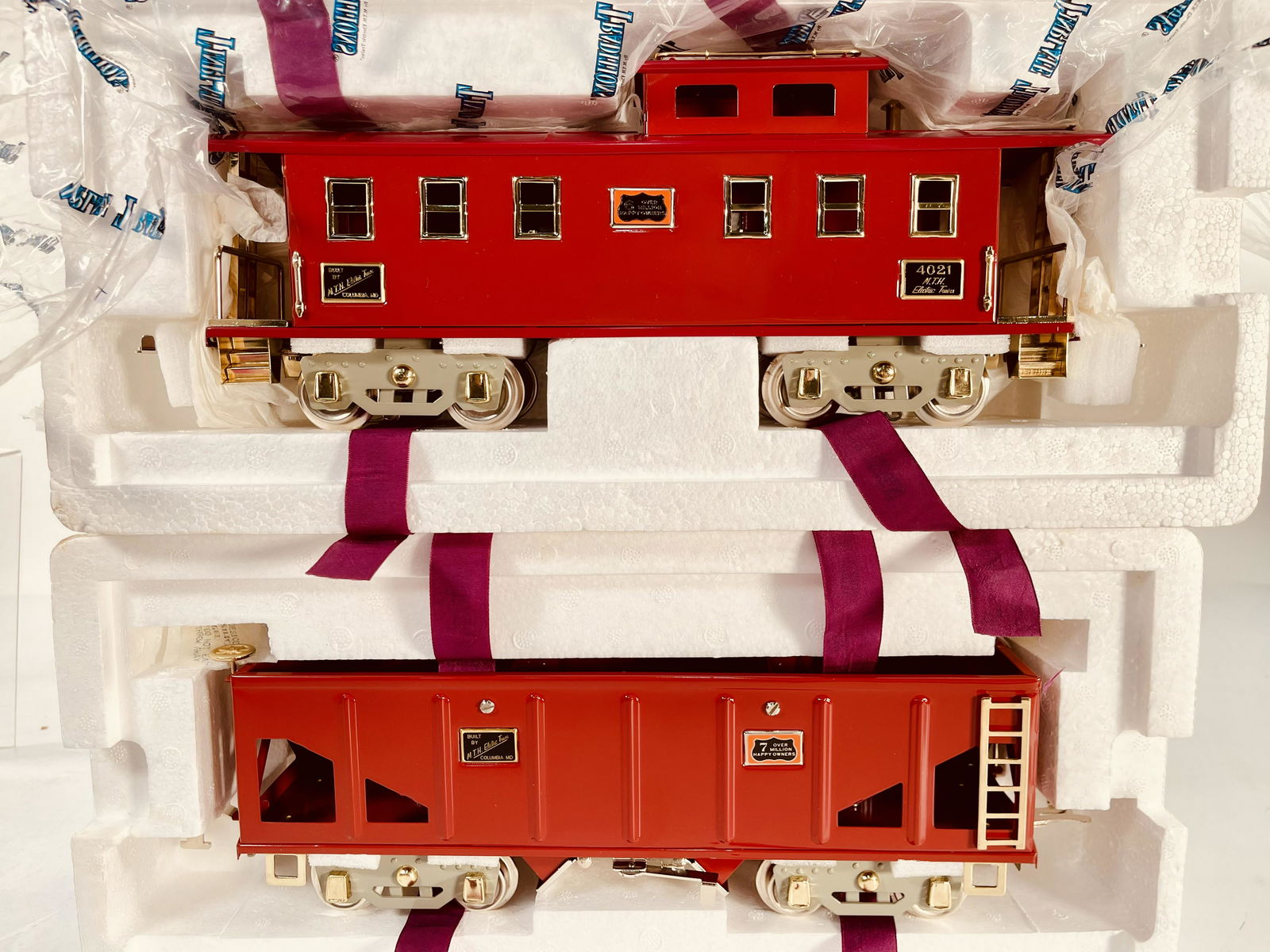MTH Tinplate Traditions Standard Gauge 4006 AF Hopper and 4021 AF Caboose (1 of 1)