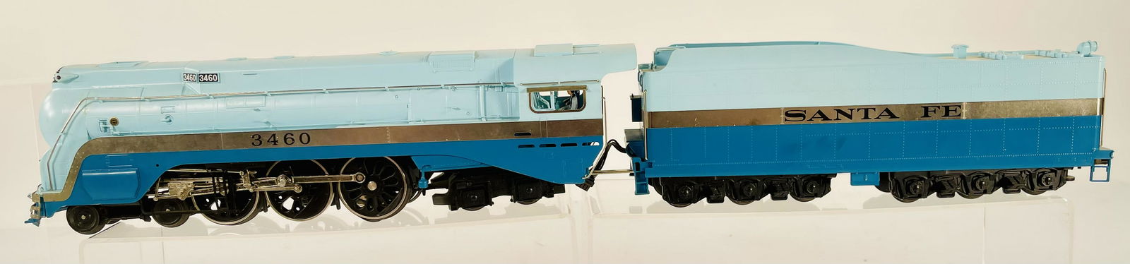 Weaver O Gauge Blue Goose Santa Fe Locomotive and Tender (1 of 4)