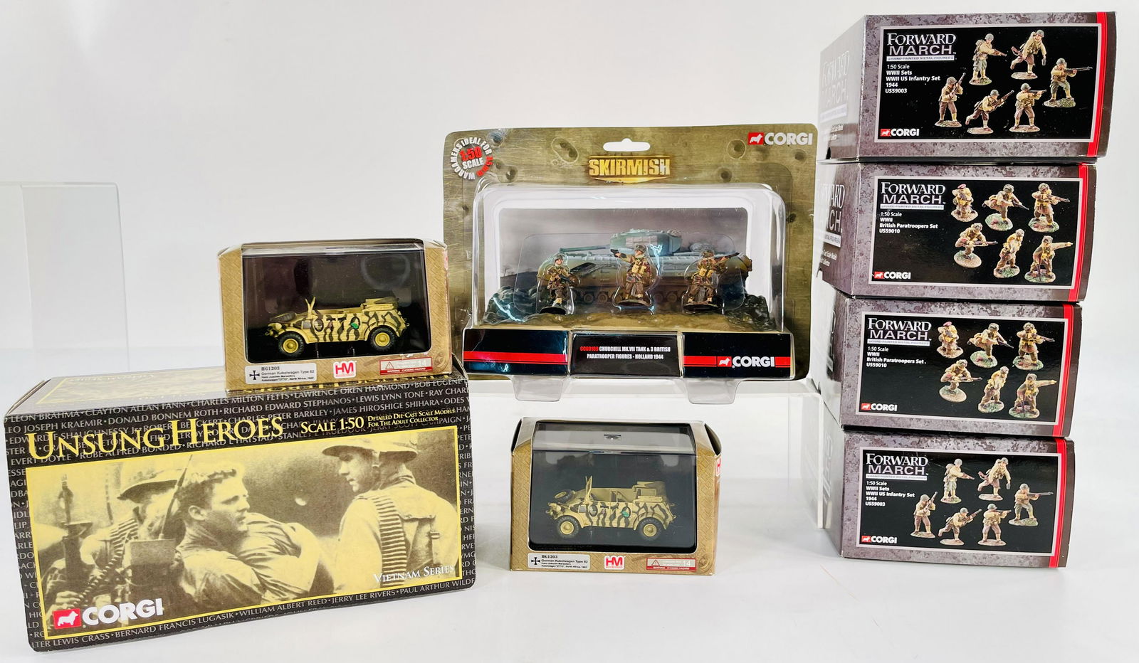 Corgi Forward March Military Figure Set X4, Corgi Unsung Heroes Vietnam Series and Corgi Tank (1 of 4)