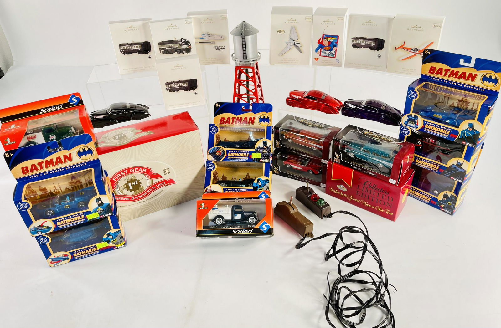 Corgi Batmobile X6 in various colors and Corgi Batmarine, Matchbox and 193 Lionel Industrial Water (1 of 7)