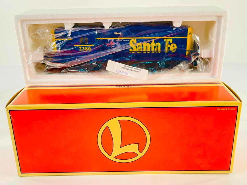 New Lionel Santa Fe GP – 9: New Lionel Santa Fe GP – 9, boxed and in C9.