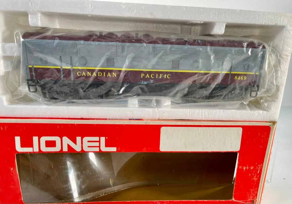Lionel MPC Canadian Pacific F – 3 B Unit #8469 (1 of 3)