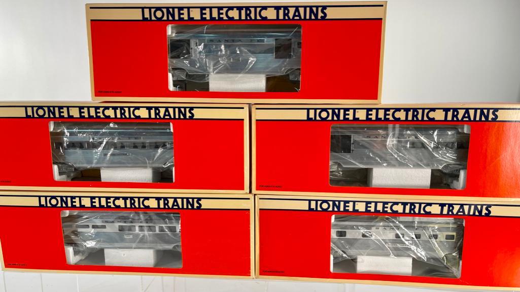 New Lionel Santa Fe Five (5) Assorted Passenger Cars: New Lionel Santa Fe Five (5) Assorted Passenger Cars, including Santa Fe aluminum diner car #6 – 19111, Santa Fe aluminum combo car #6 – 19110, Santa Fe aluminum vista observation car #6 &