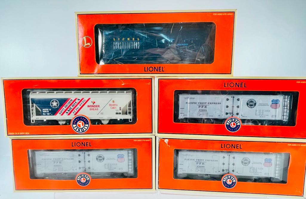 New Lionel Steel Sided Reefers and Refrigerator Cars and High-cube BC: New Lionel Pacific Fruit Express Steel Sided reefer, Pacific Fruit Express Steel Sided Refrigerator car X2, Hopper 3B ACF Wonder Bread and High –Cube Constellation BC, with the High – cube
