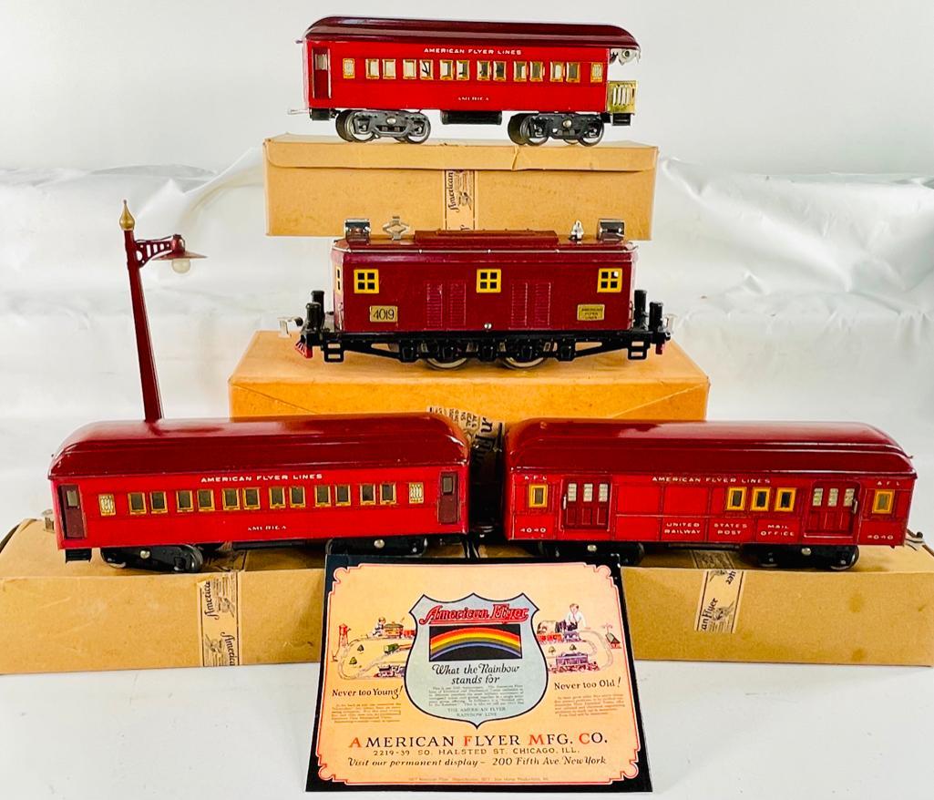 American Flyer Prewar Wide Gauge All-American Limited Set from 1927: American Flyer Prewar Wide Gauge All-American Limited Set from 1927, including 4019 maroon electric in C7 and original box/inserts, 4040 baggage car, 4041 pullman and 4042 observation car, all in C7 a