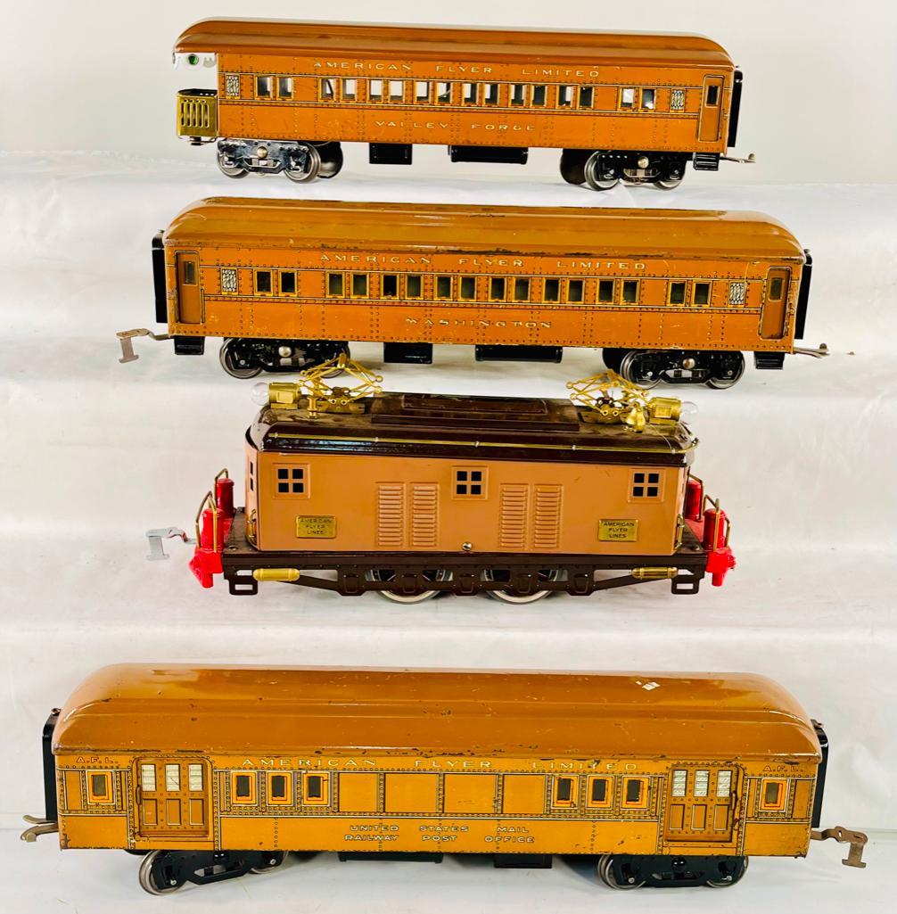 American Flyer Prewar Wide Gauge Brown President Special Cars and 4039 Electric (1 of 19)