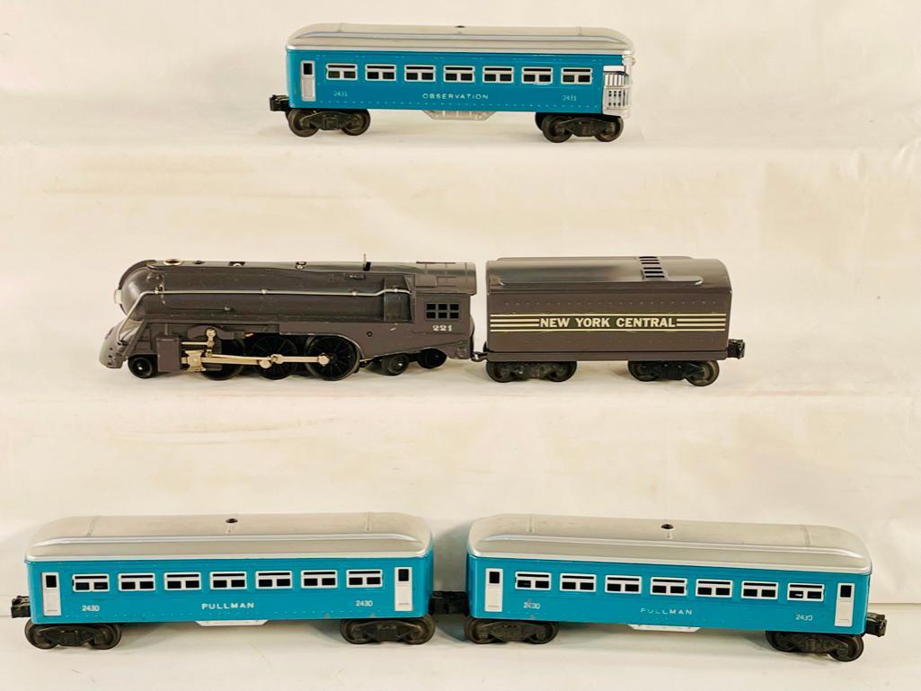 Lionel Postwar Gray 221 and Gray 221T Tender with 2430/2430/2431 Light Blue/Silver Passenger Cars (1 of 20)