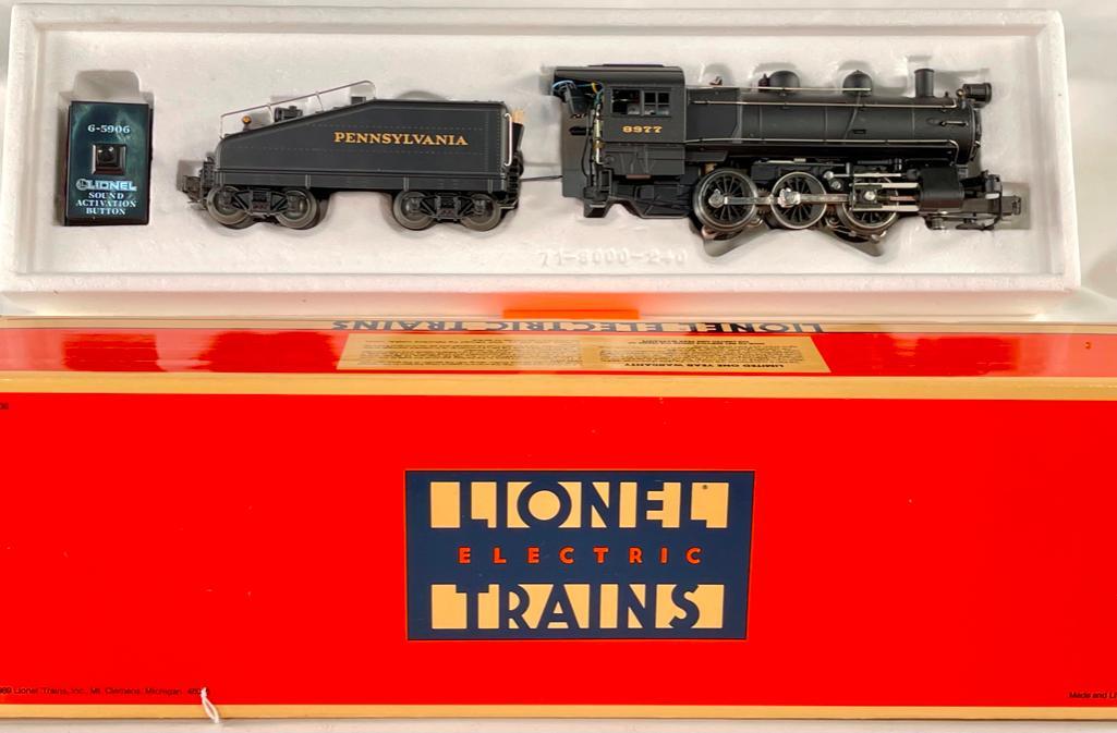New Lionel Pennsylvania 0  - 6  - 0 B6 Switcher Locomotive and Tender (1 of 5)
