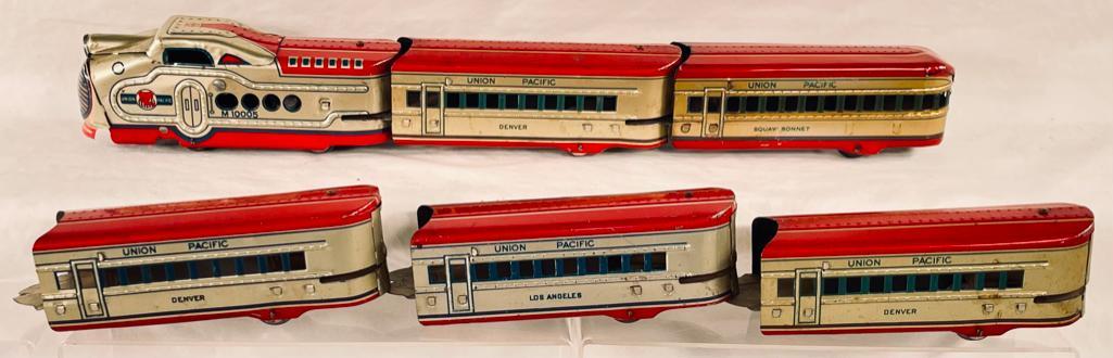 Marx Toys Prewar O Gauge Union Pacific M 10005 Streamliner with Five (5) Streamliner Passenger Cars (1 of 15)
