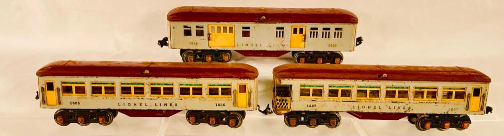 Lionel Prewar O Gauge 1686/1687/1685 Gray/Maroon Roof Passenger Cars (1 of 14)