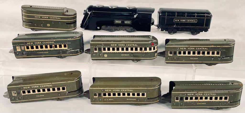 Marx Prewar O Gauge Black Vanderbilt Loco & Gray Mercury Tender w/710 Passenger Cars (1 of 14)