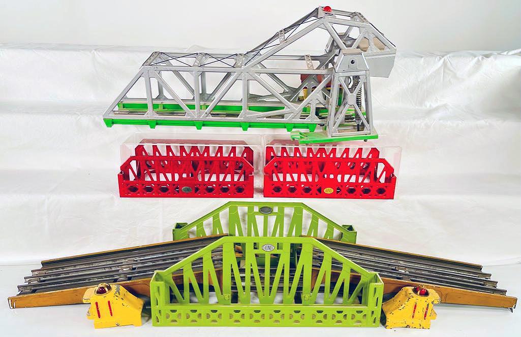 Lionel Prewar 313 - Bascule Bridge, 025 Cream Bumper X2 and 280 Bridge X2 and 280 Bridge Approach (1 of 6)