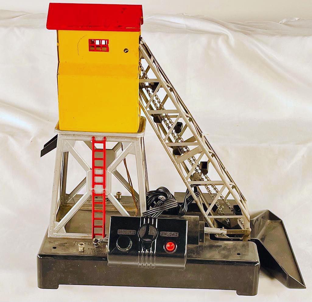 Lionel Prewar 86 Coal Elevator with Controller (1 of 5)