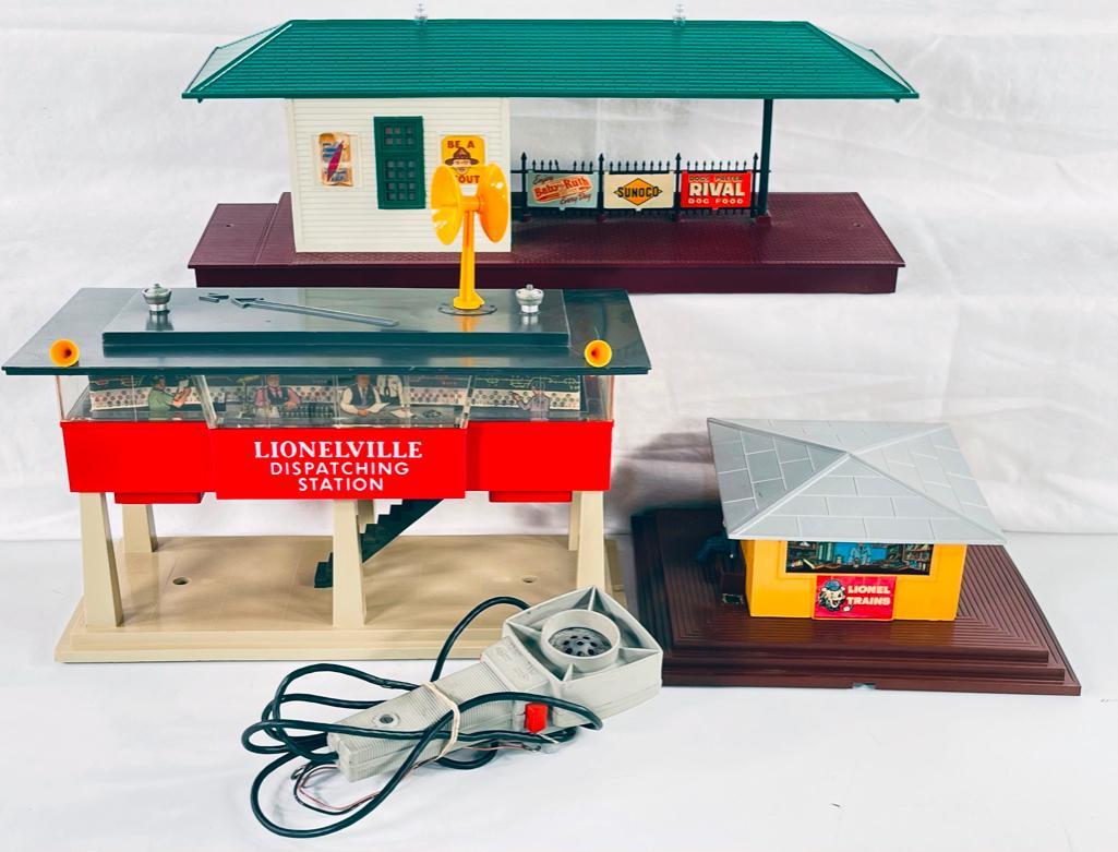 Lionel Postwar Three (3) Assorted Accessories (1 of 4)