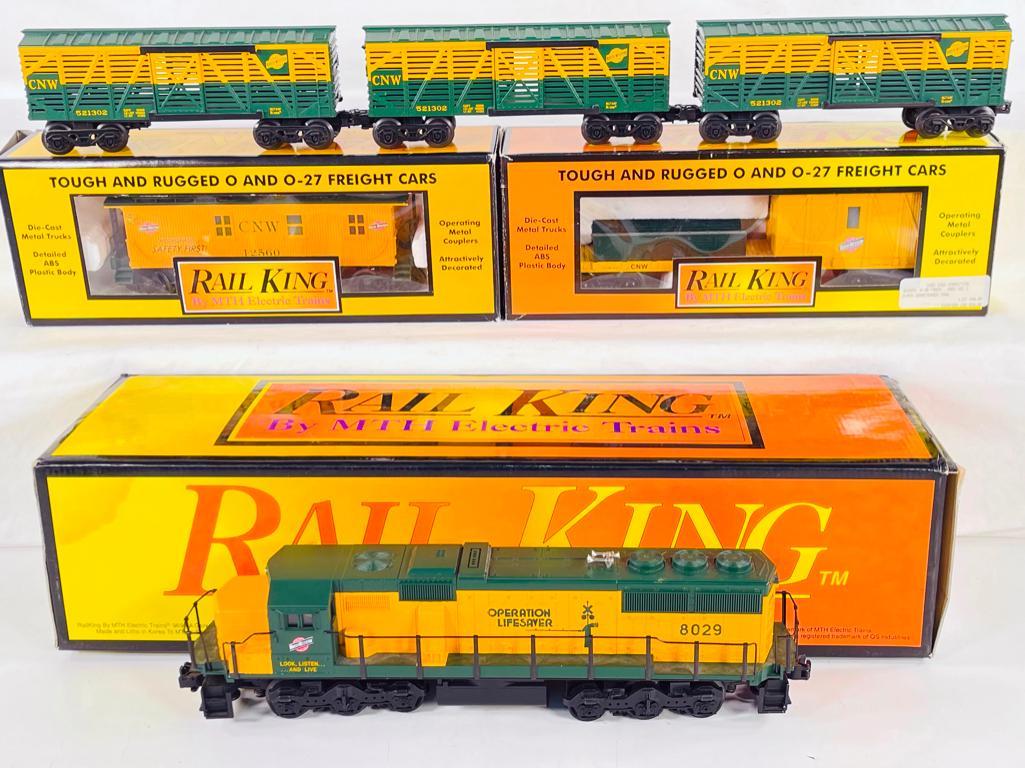 MTH RailKing O Gauge Chicago & Northwestern SD 60 3 -Rail Diesel and Chicago Northwestern Crane (1 of 11)