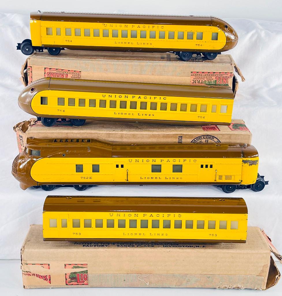 Lionel Prewar O Gauge 752E Yellow/Brown Streamliner Set (1 of 15)