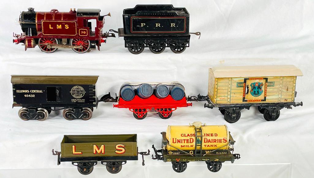 Hornby Train Prewar O Gauge #70 Tank Loco and Barrel Car, Fandor Box Car, Bub Beer Car and Bassett (1 of 7)