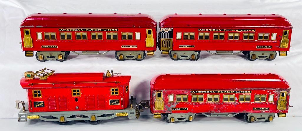 American Flyer Prewar Wide Gauge Red 4644 Electric Loco with Three (3) Red Passenger Cars (1 of 12)