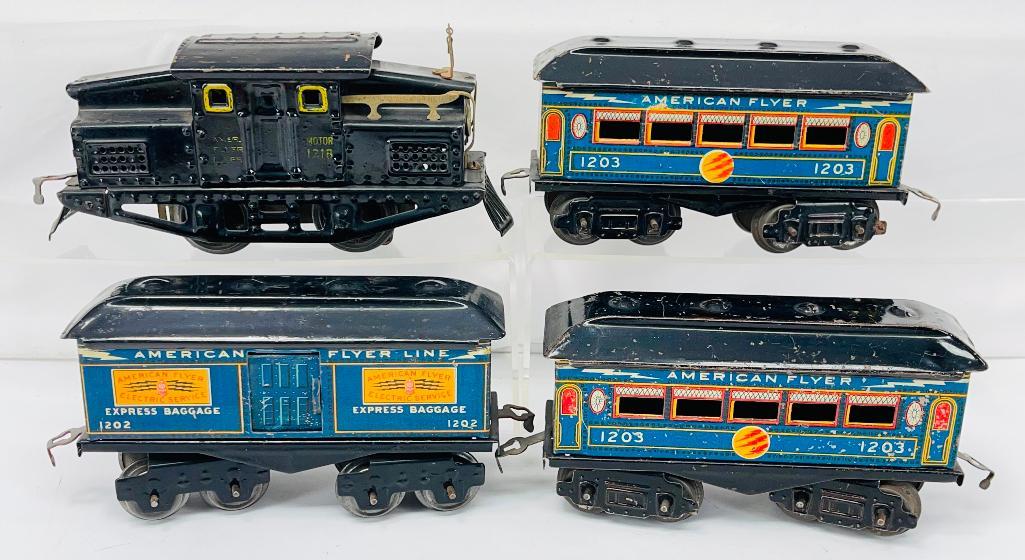 American Flyer Prewar O Gauge 1218 Black Steeple Cab Loco with Three Lightning Bolt Passenger Cars (1 of 6)