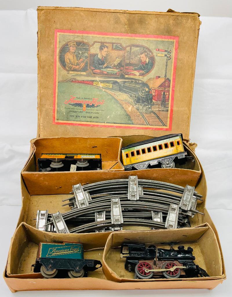 American Flyer Prewar O Gauge Clockwork Set 3239 (1 of 5)