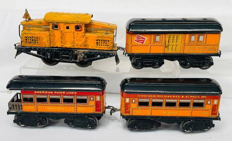 American Flyer Prewar O Gauge 1218 Orange Steeple Cab Electric Loco with Three Assorted Orange Litho (1 of 7)