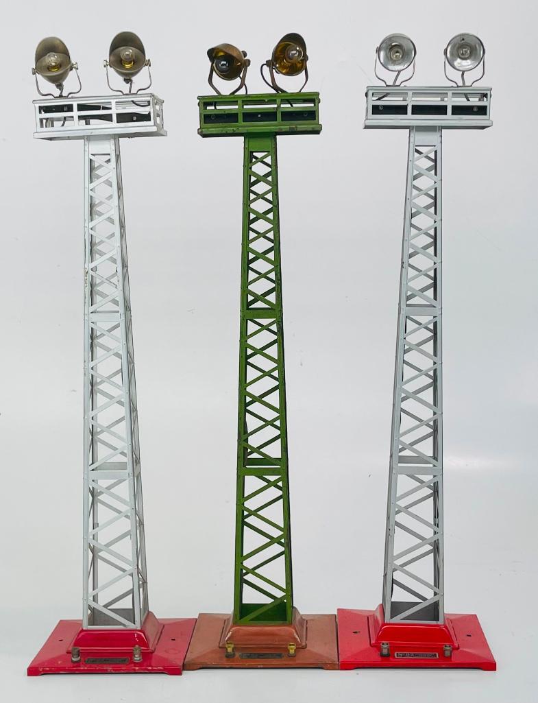 Lionel Prewar Standard Gauge 92 Floodlight Tower X3 (1 of 7)