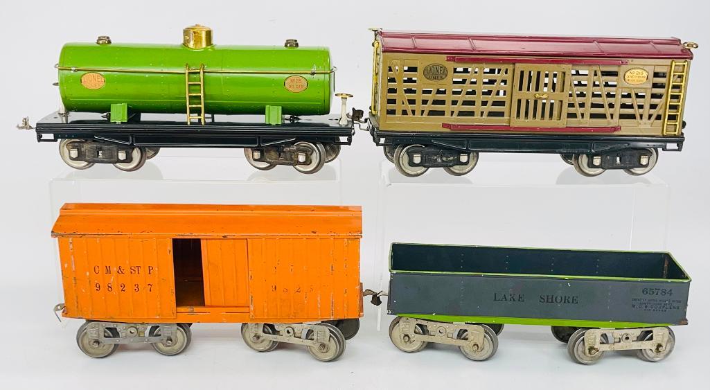 Lionel Prewar Standard Gauge 213 - 215 - 14 - 12 Freight Cars (1 of 4)