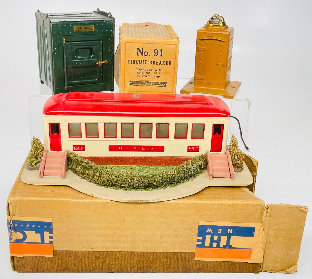 Lionel Prewar O Gauge 442 Illuminated Diner - 205 Container - 91 Circuit Breaker (1 of 14)