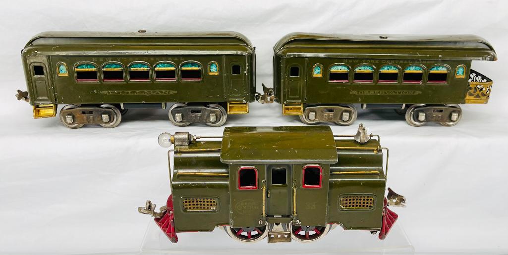Lionel Prewar Standard Gauge 34 Outfit Set with 33 Olive Green Electric and RARE 35 and 36 Passenger (1 of 8)