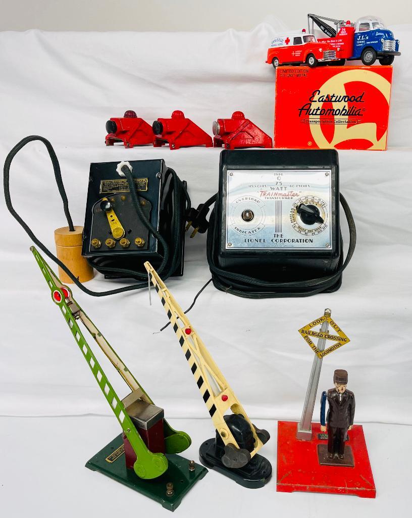 Lionel Postwar O Gauge C Type 75 Watt Trainmaster Transformer-260 Bumper X3-077 Crossing Gate (1 of 8)