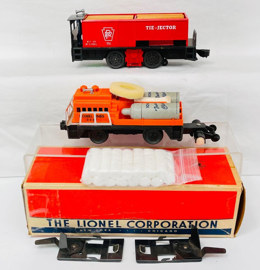 Lionel Postwar O Gauge 3927 Track Cleaning Car and 5511 Tie - Jector Small Motorized Unit (1 of 8)