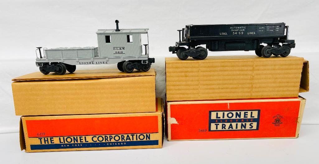 Lionel Postwar O Gauge 3469 Automatic Dumping Ore Car and 6419 Wrecking Car (1 of 8)