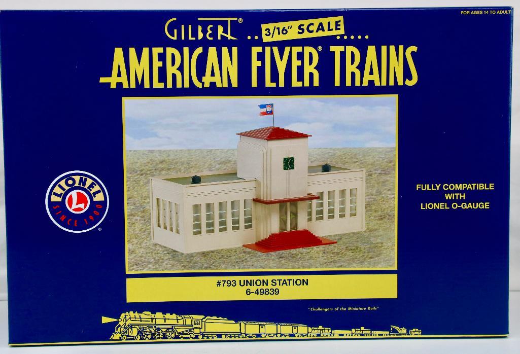 New AF Lionel S Gauge #793 Union Station #6 - 4939: New AF Lionel S Gauge #793 Union Station #6 - 4939, in C10 and in its original box.