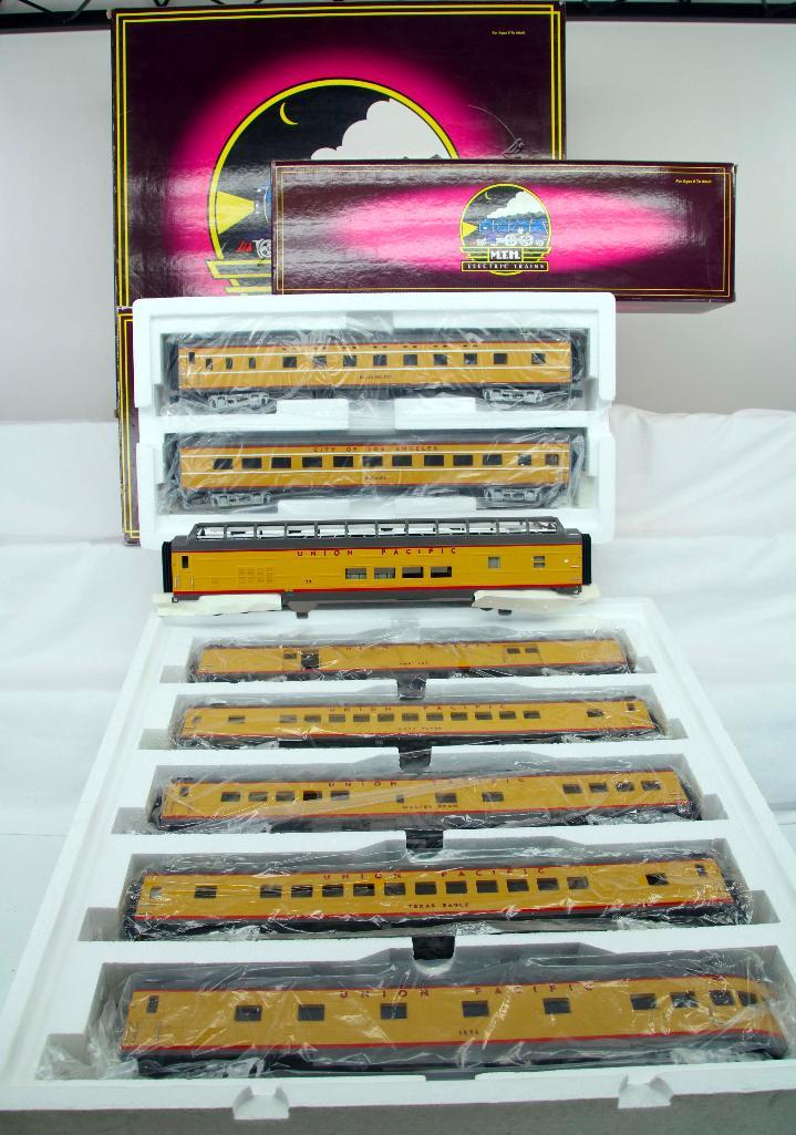 MTH O Gauge Union Pacific 5 Car Passenger Set Smooth Side- UP Smooth Side Sleeper/ Diner-Vista Dome (1 of 7)