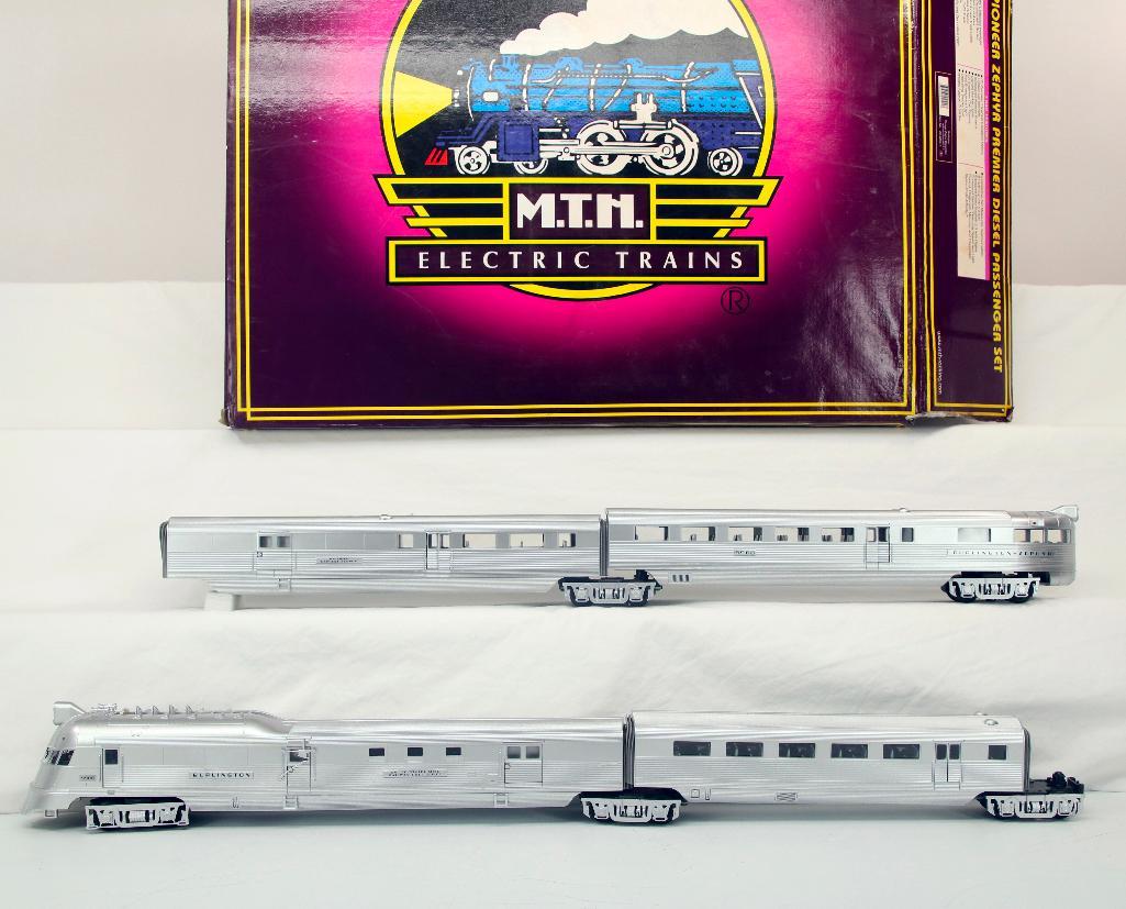 MTH O Gauge Burlington Pioneer Zephyr Diesel Set (1 of 19)