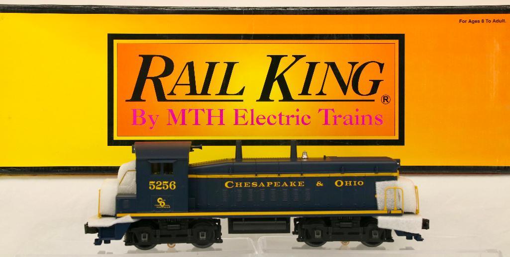 MTH O Gauge Chesapeake and Ohio SW - 9 Switcher Diesel (1 of 9)