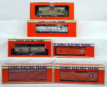 New Lionel O Gauge Christmas RS-3 Diesel Engine and Eight Assorted Freight Cars (1 of 6)
