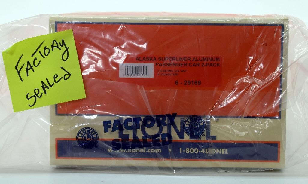 Modern Lionel O Gauge Alaska Superliner Aluminum Passenger Car 2-pack #6 -29169 (1 of 2)