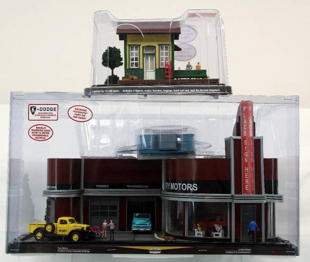 Menard O Gauge Fury Motors Car Dealership And Small Town Train Station