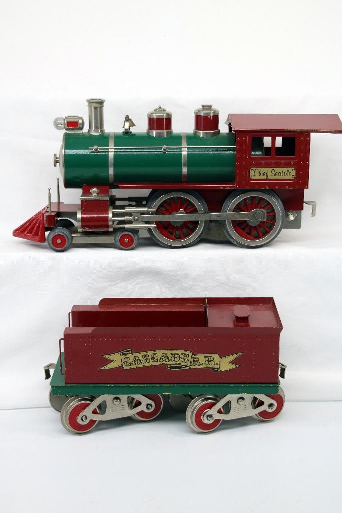 McCoy Standard Gauge 4 -4 -0 Steam Loco and Tender (1 of 9)