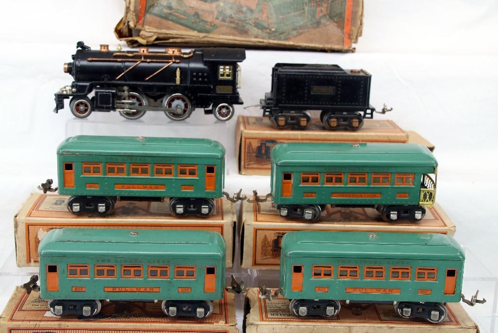 Lionel Prewar O Gauge Outfit No. 236 with 262 Black Loco and 262T Black Tender and 607/607/608 Cars: Lionel Prewar O Gauge Outfit No. 236 with 262 Black Loco and 262T Black Tender and 607/607/608 Peacock Passenger Cars, in C7 or better overall condition. Includes some original boxes except for the lo